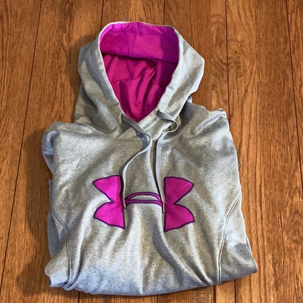 Under Armour storm, gray Hoodie with neon pink Emblem. Women’s size large - Picture 12 of 12